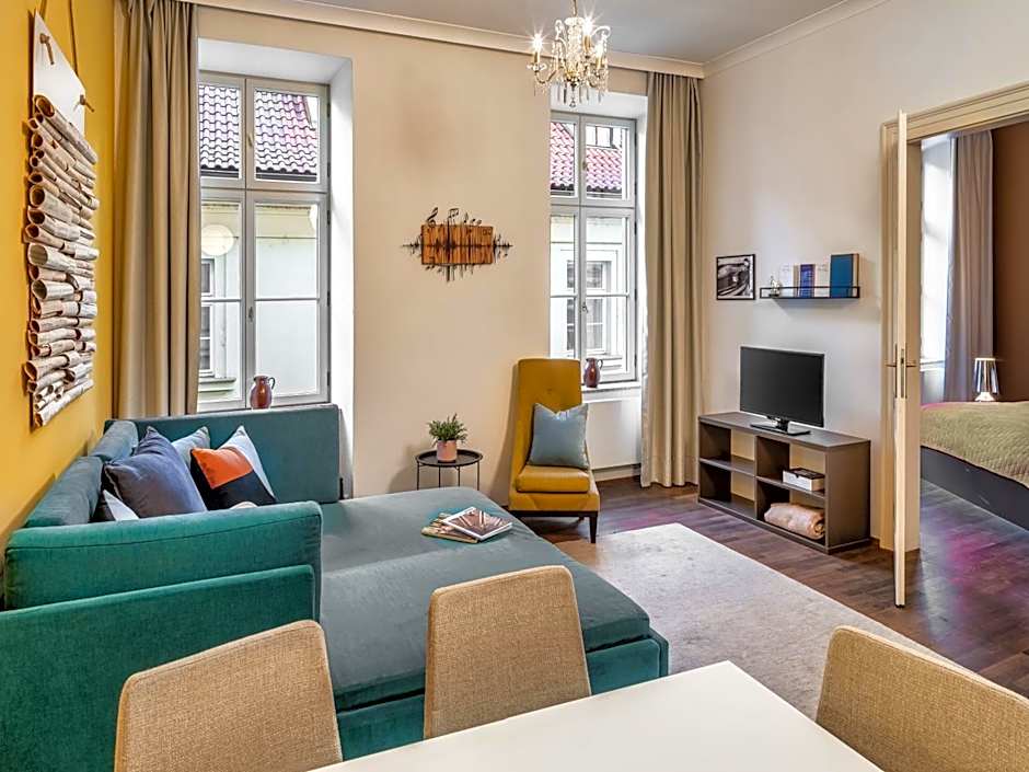 4 Arts Apartments by Adrez