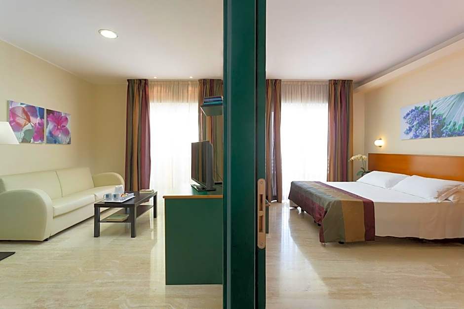 Astoria Suite Hotel