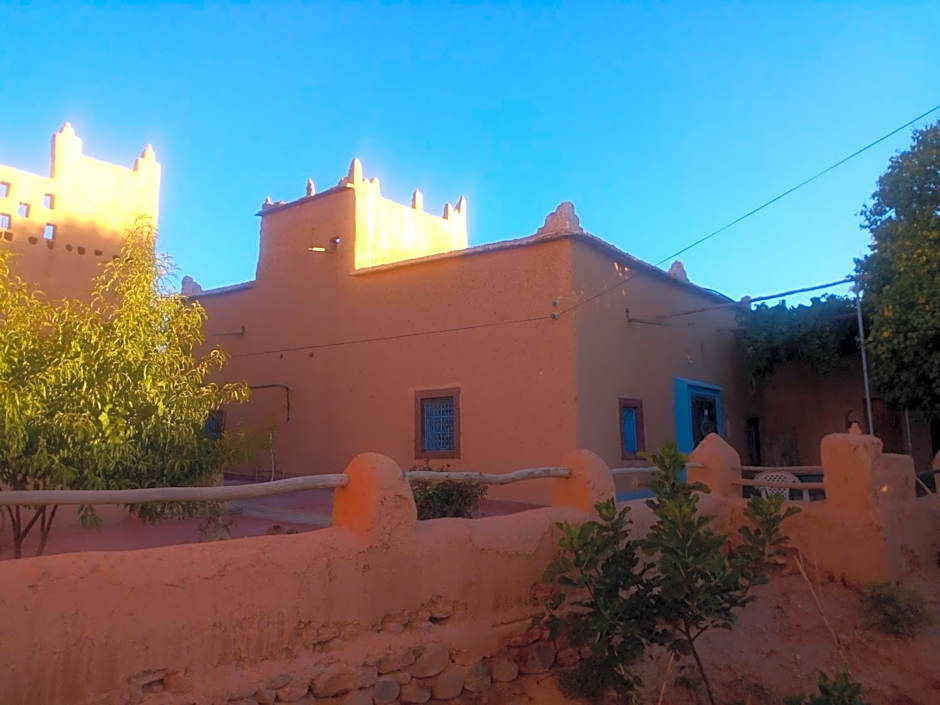 ECOLODGE MISS ROSE CHEZ LA FAMILLE