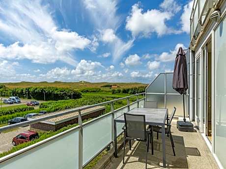 Alluring coastal Apartment