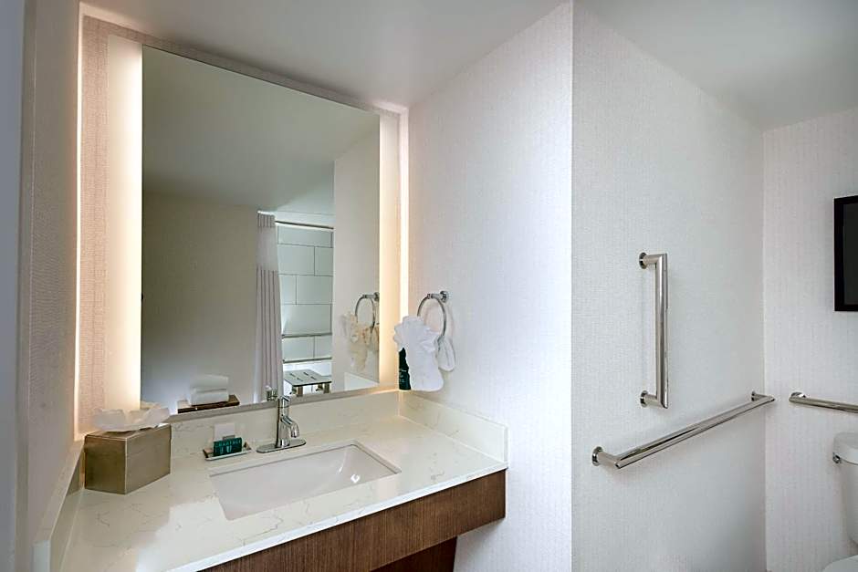 DoubleTree By Hilton Hotel Jackson