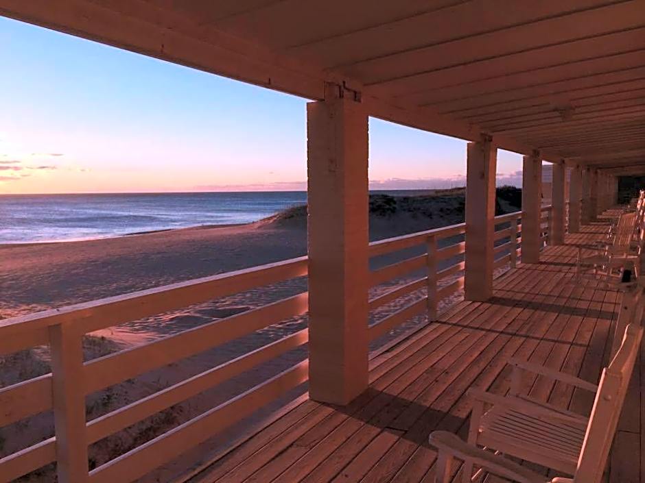Outer Banks Motor Lodge