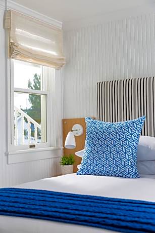 Queen Room with Sea View