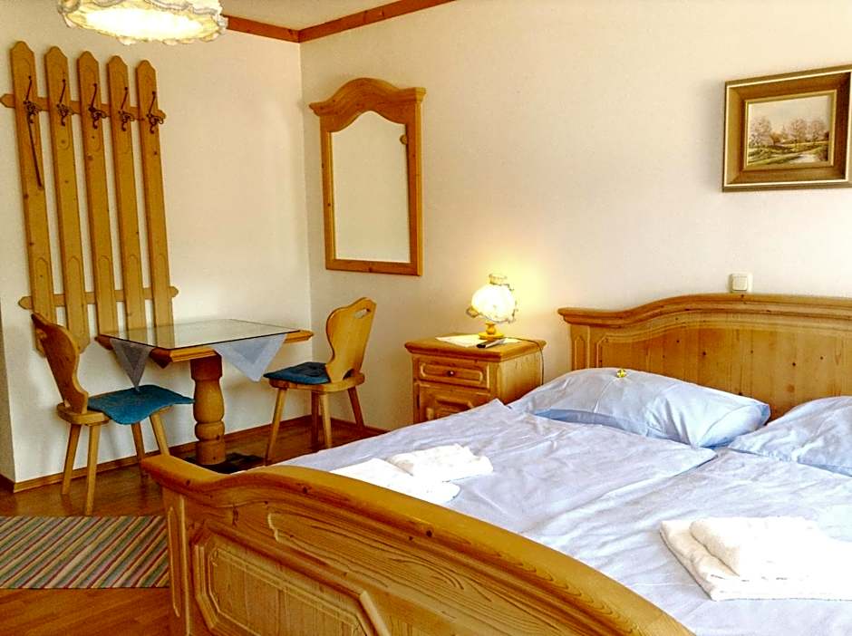 Frühstückspension zur Post Reisinger KG St Oswald