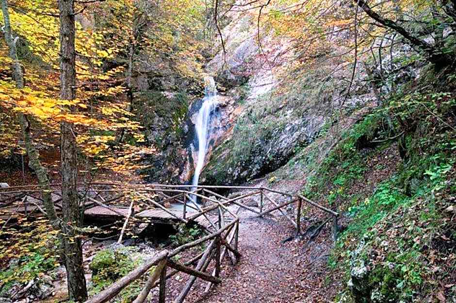 HOTEL HOLIDAYS a Barrea - Natura, Relax e Benessere nel Parco d'Abruzzo