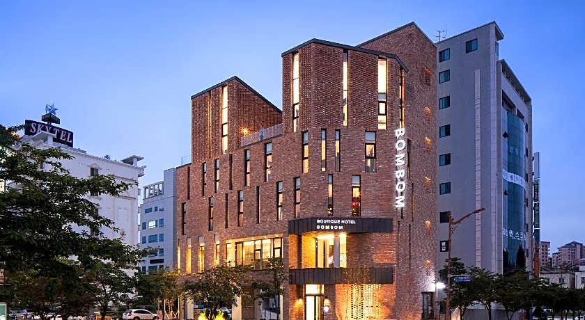 Gangneung Boutique Hotel Bombom