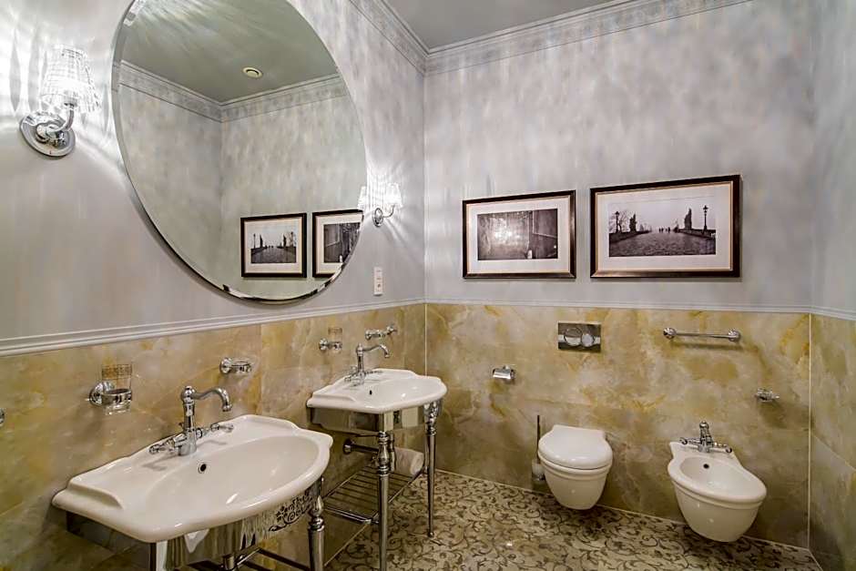 Rubin Luxury Apartments