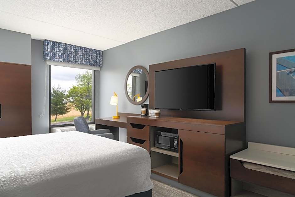 Hampton Inn By Hilton Chambersburg