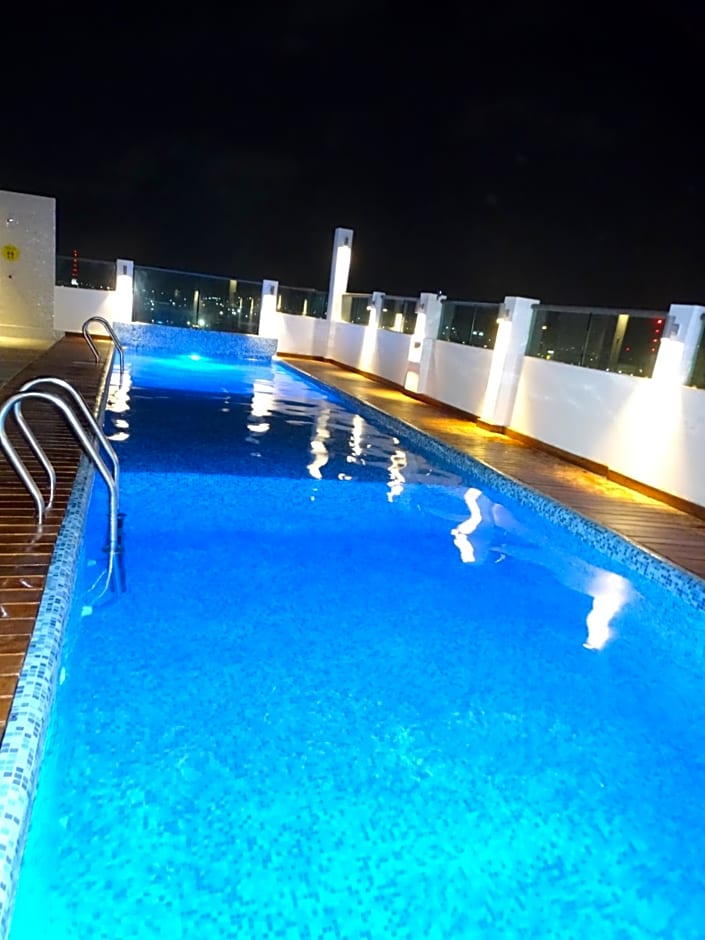Hotel Kavia Plus