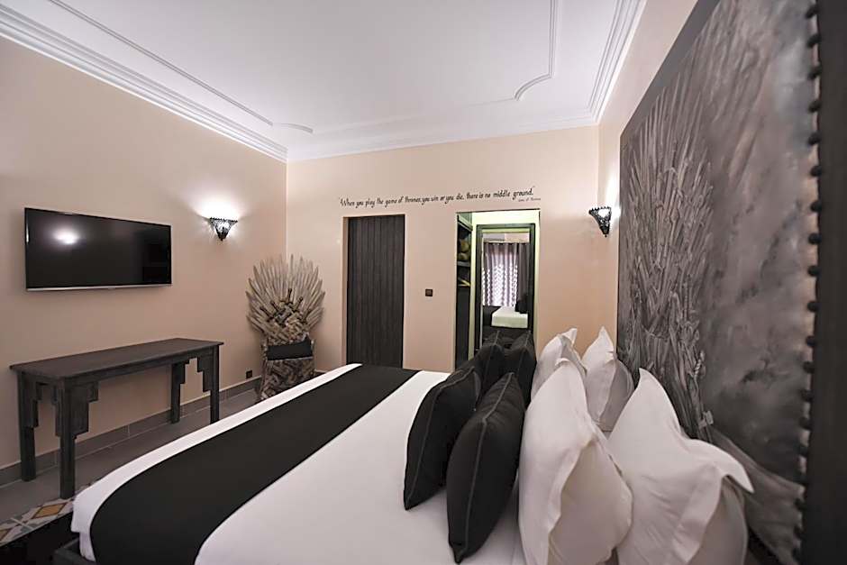 Oscar Hotel by Atlas Studios