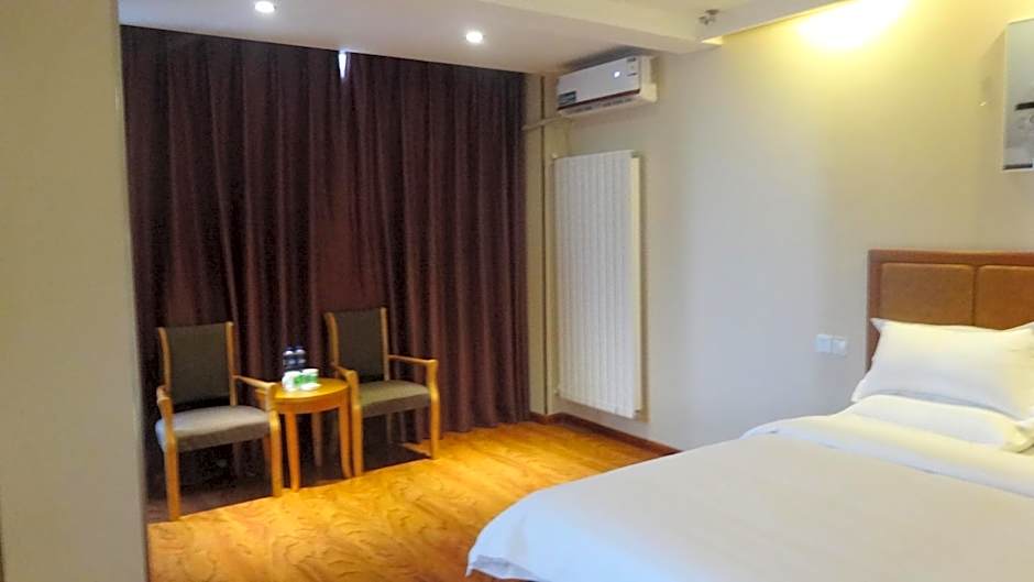 GreenTree Inn LuoYang YiChuan Yilong Avenue