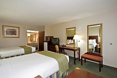 Double Room with Two Double Beds - Smoking