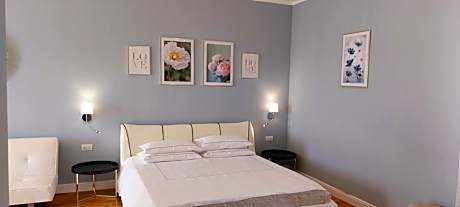 Junior Suite with Balcony