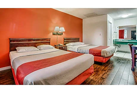 Queen Room with Two Queen Beds - Non-Smoking