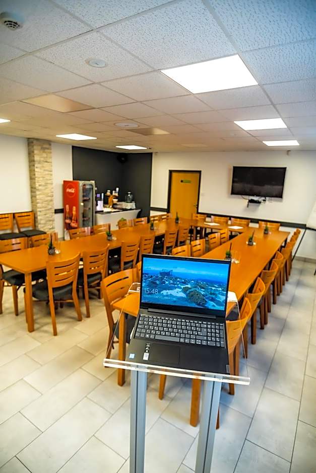 4 Évszak Hegyihotel