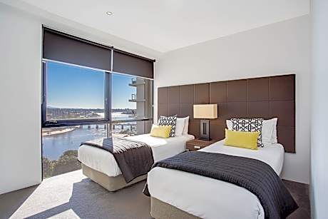 2-Bedroom Apartment with Spa Bath