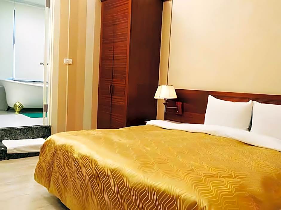 Hwa Nan Hotel