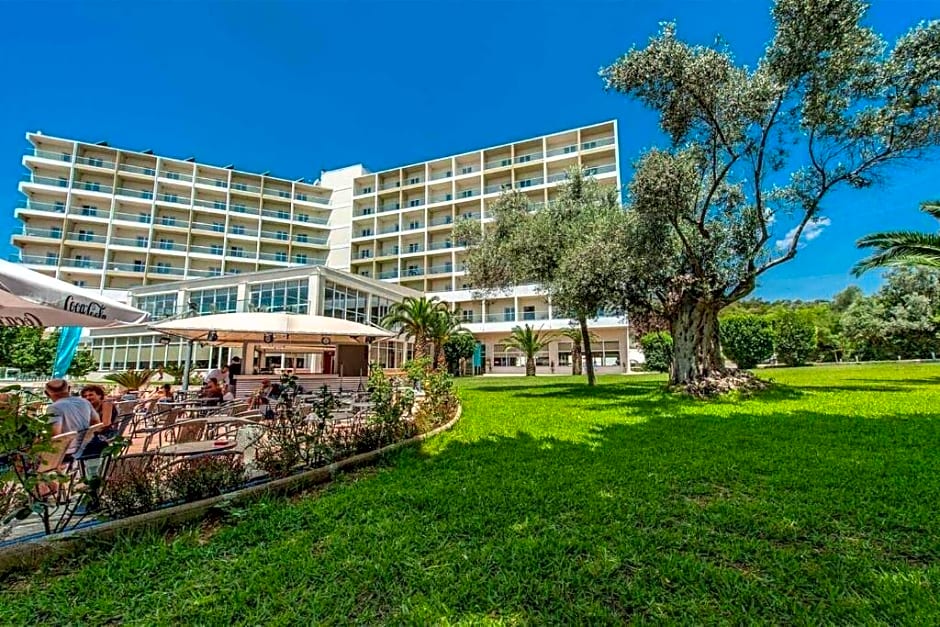 Evia Riviera Resort