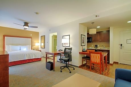King Studio Suite - Hearing Access/Non-Smoking