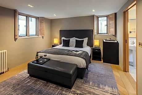 Super King Room with Shower