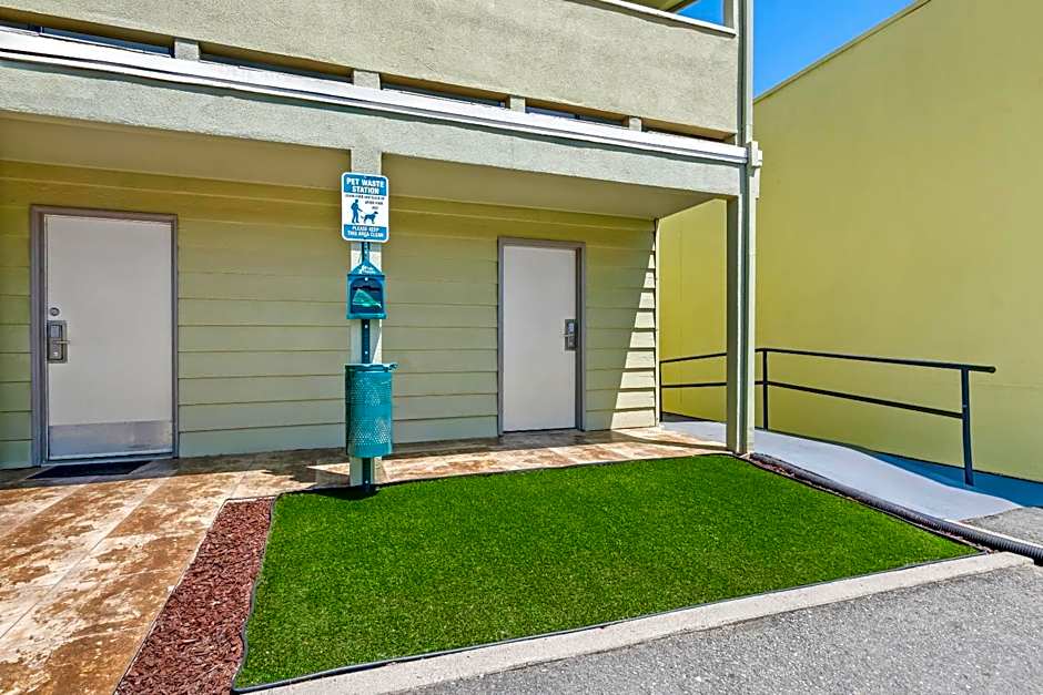 HomeTowne Studios Yuba City Bonanza - Marysville