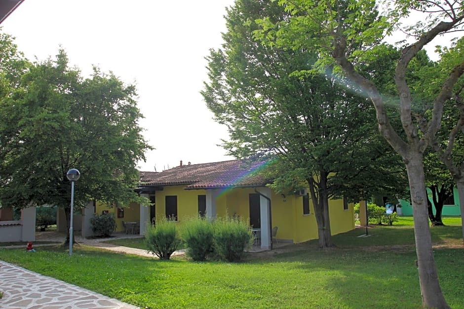 The Garda Village - Near Spiaggia Brema