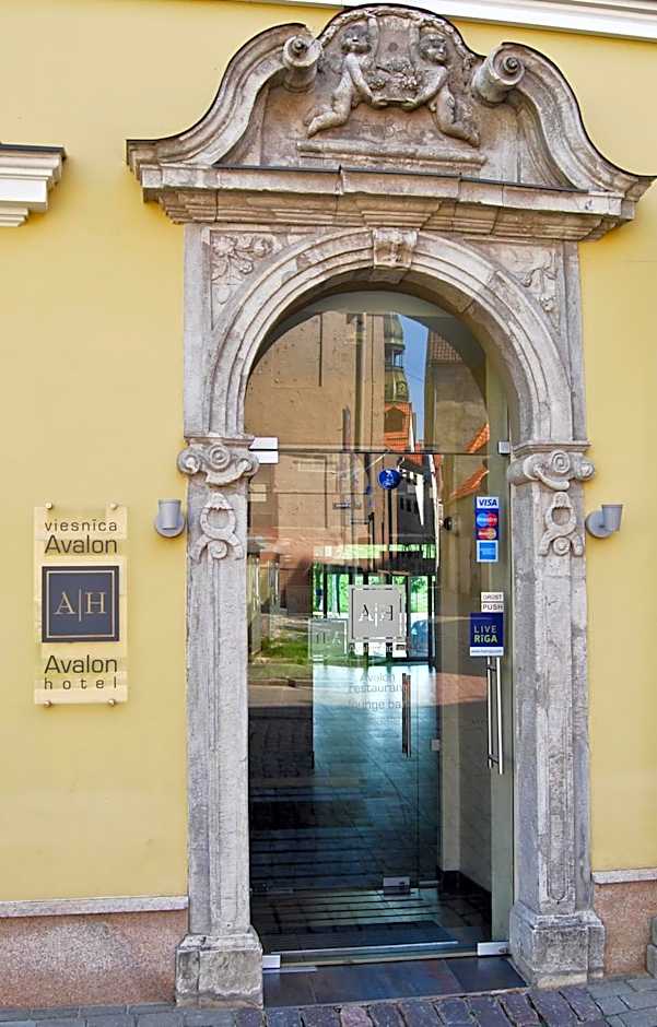 Avalon Hotel & Conferences