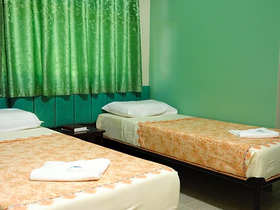 Tiptop Tower Suite Inn