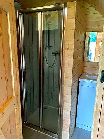 Pod with Ensuite Bathroom