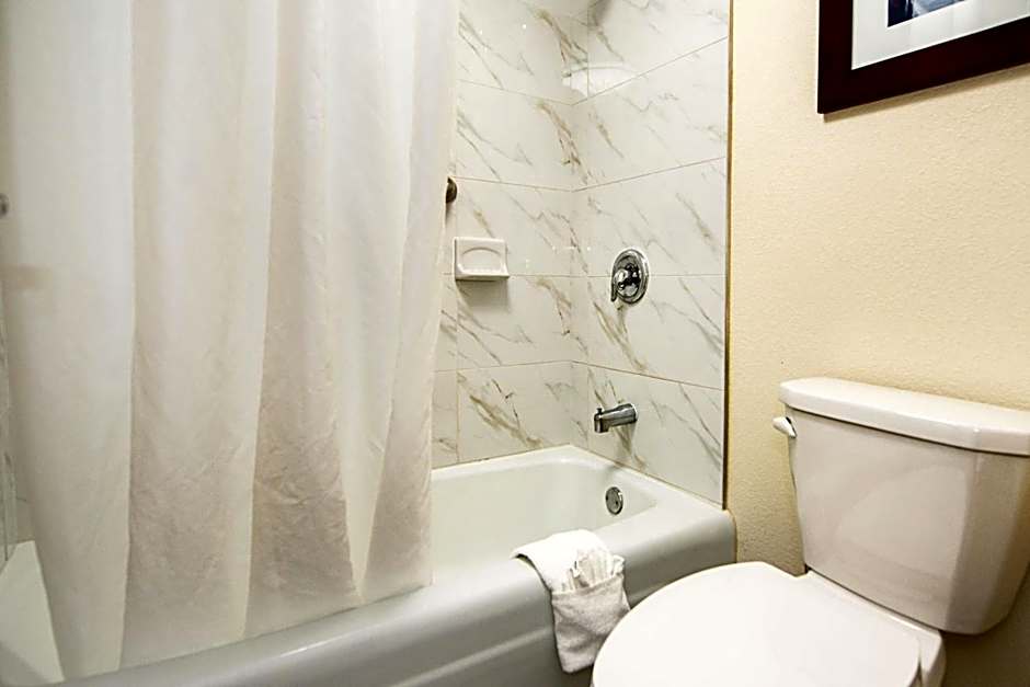 New Hope Inn & Suites