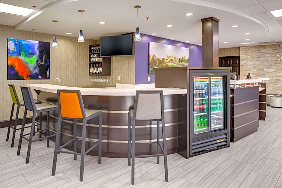 Clarion Pointe Biltmore Village