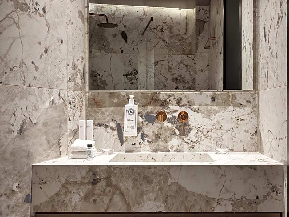 Nur Outline Aparthotel