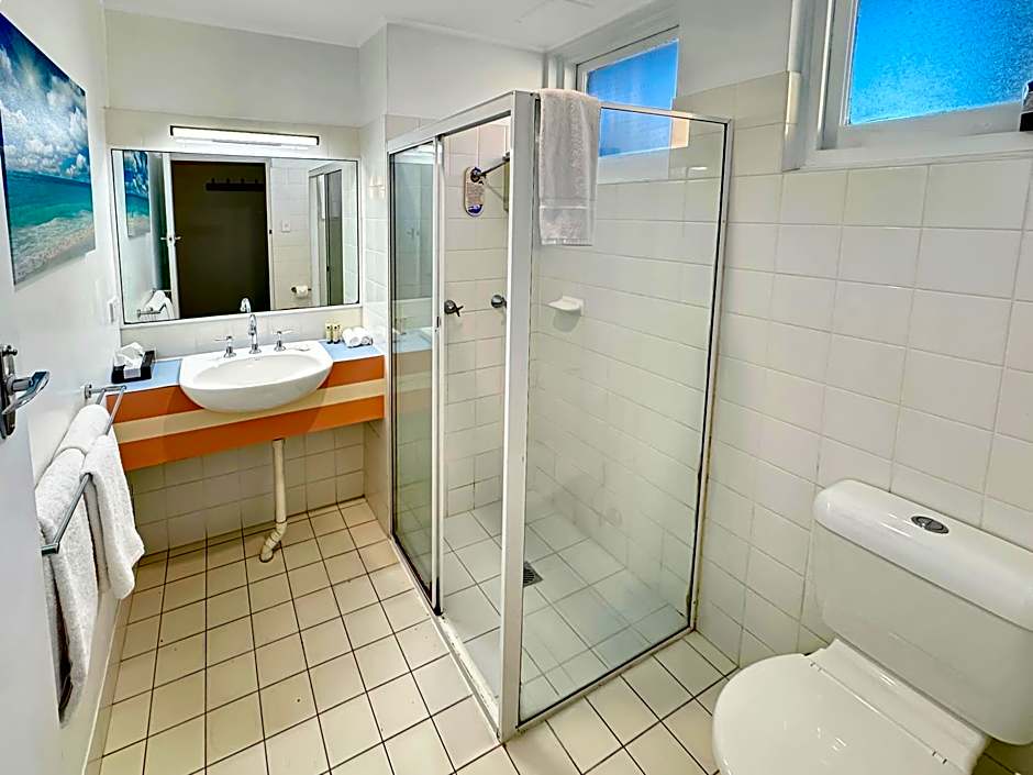 Golden Sands Motor Inn