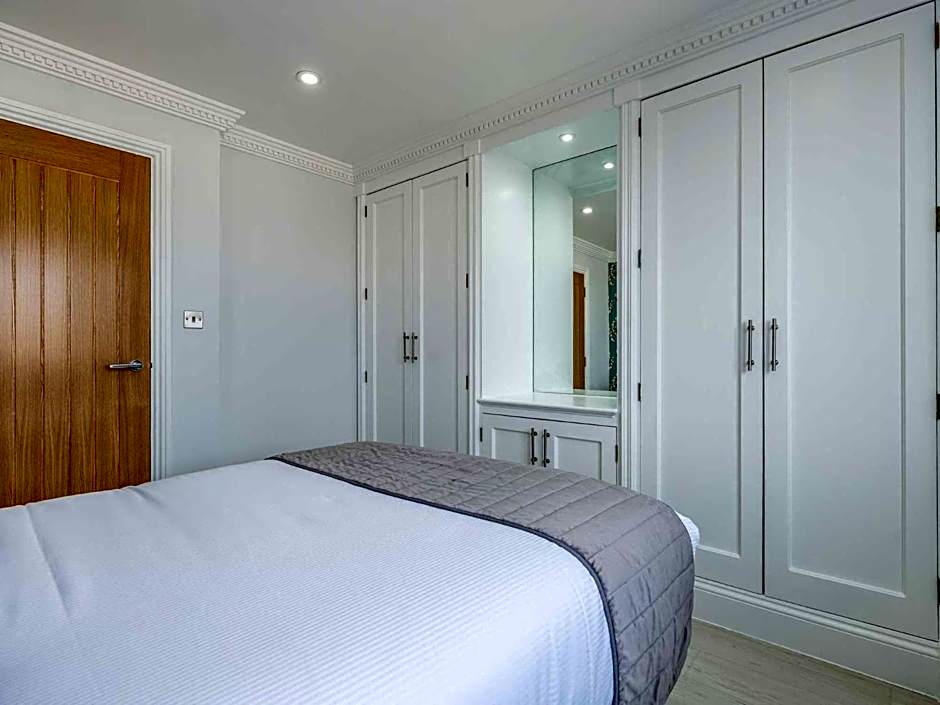 Chelsea Cloisters Serviced Apartments