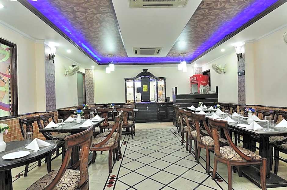 Hotel Maharaja Residency