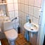 Green Country Hostel