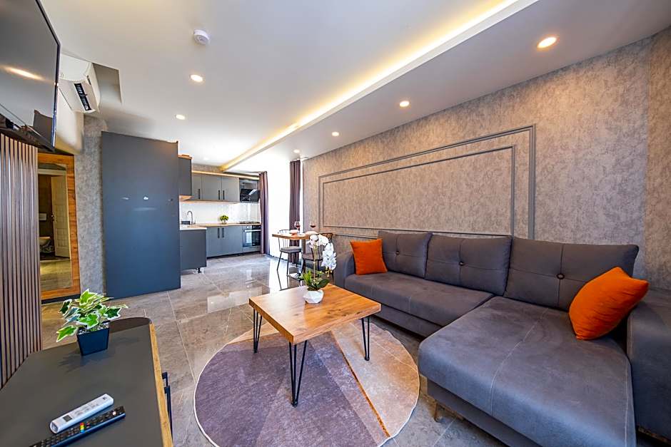 Mrt Suites Lara