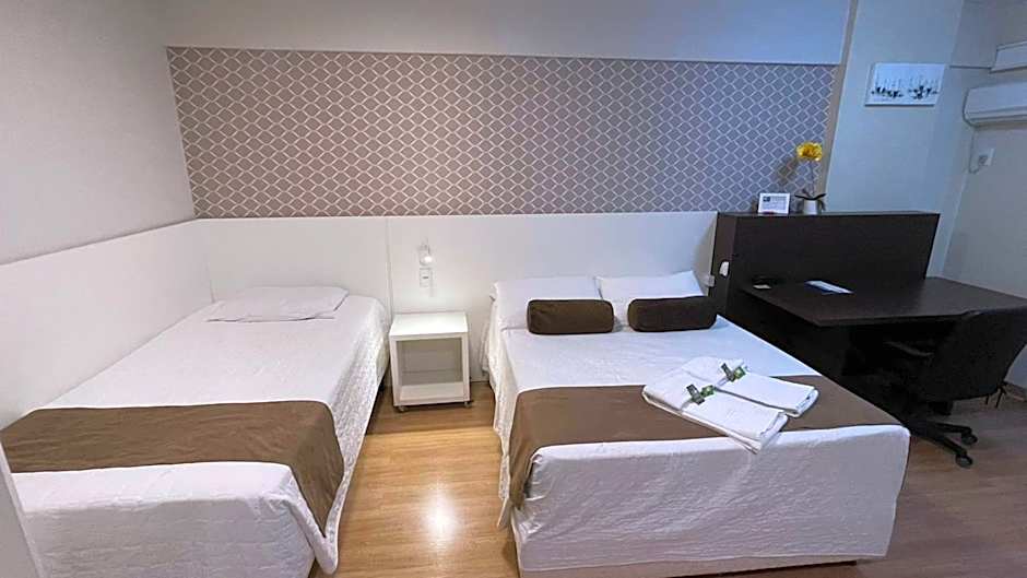 Aquarius Flat Aptos e Suítes