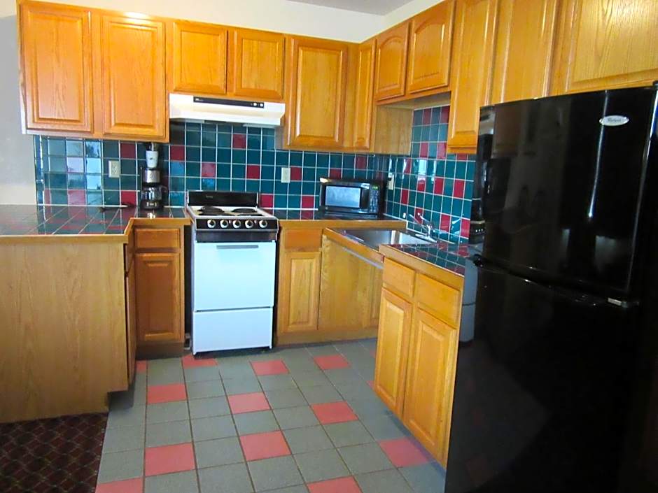 Howard Johnson by Wyndham Wichita Airport