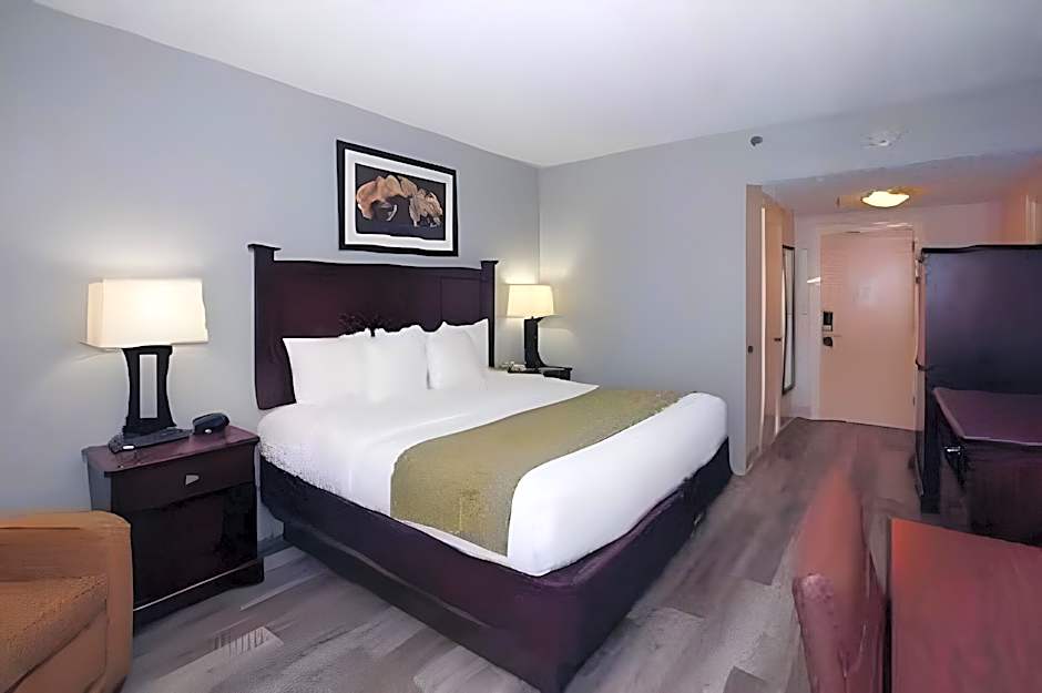 Best Western Paramus Hotel & Suites