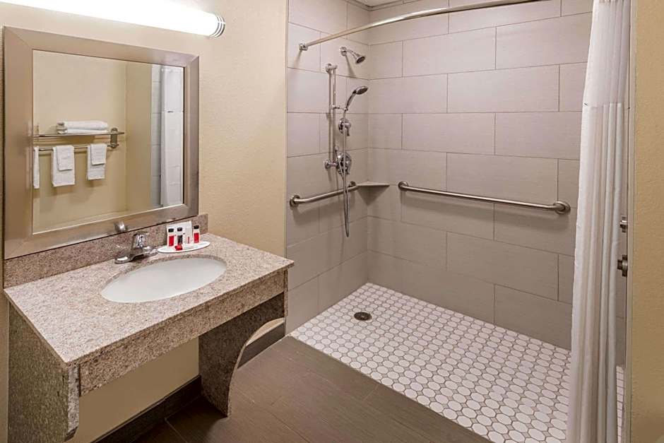 Days Inn by Wyndham Madison