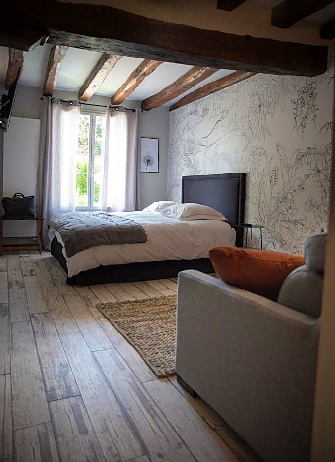 Photo 1 of 8 of Junior Suite