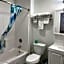 OYO Garden Inn and Suites Pearsall I-35 East