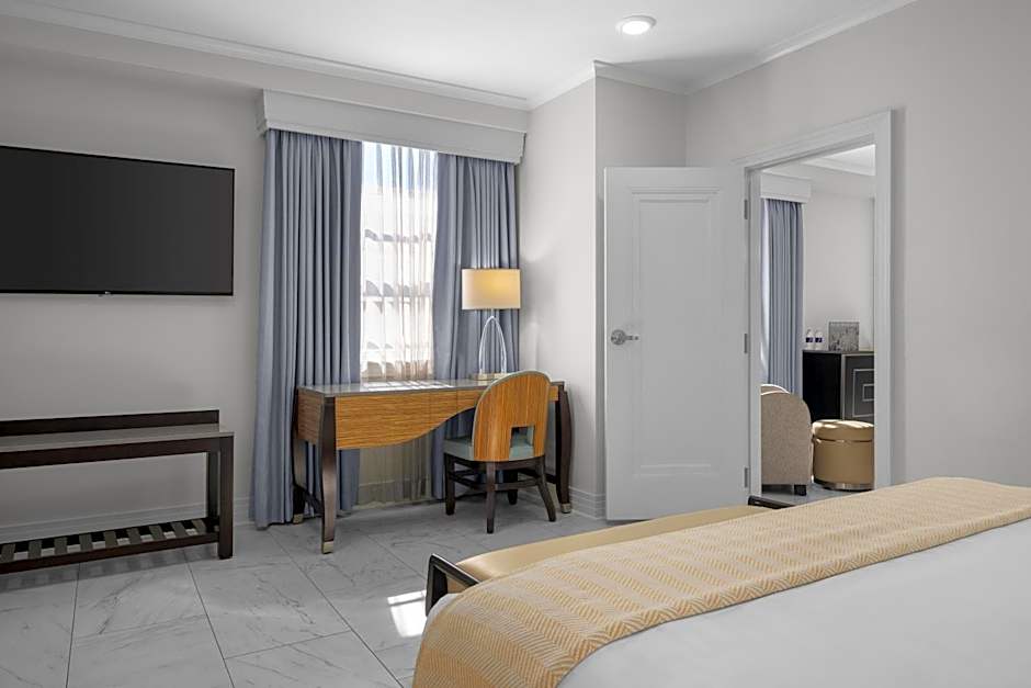 The Jung Hotel & Residences
