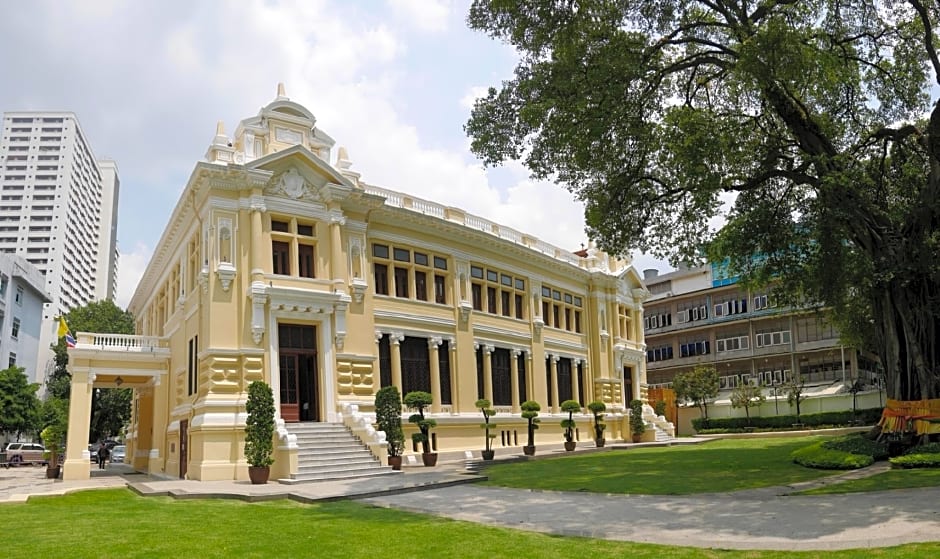 Loftel Station Hostel