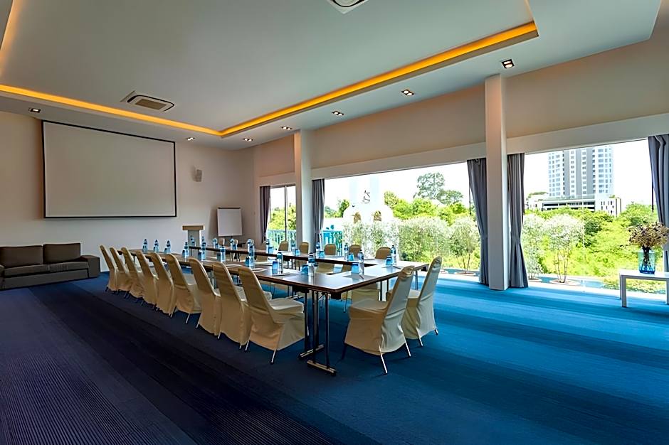 Costa Village Jacuzzi Bangsaray