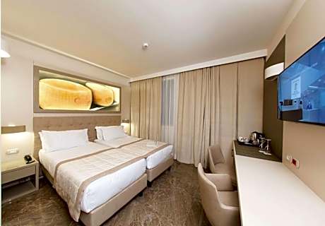Classic Twin Room