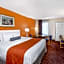 Howard Johnson by Wyndham Staunton