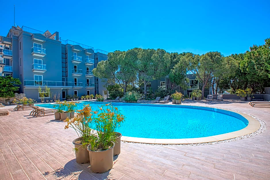 Aegean Apartments - Marina & Chios Island View