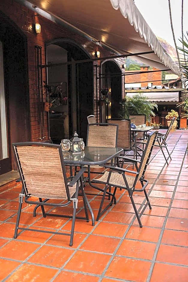 Casa com Piscina e Área Gourmet em Mury